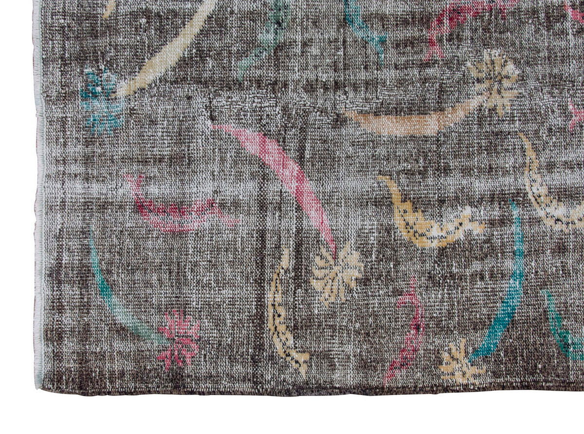 Vintage Rug 6'3" x 9'2" feet  190 x 280cm