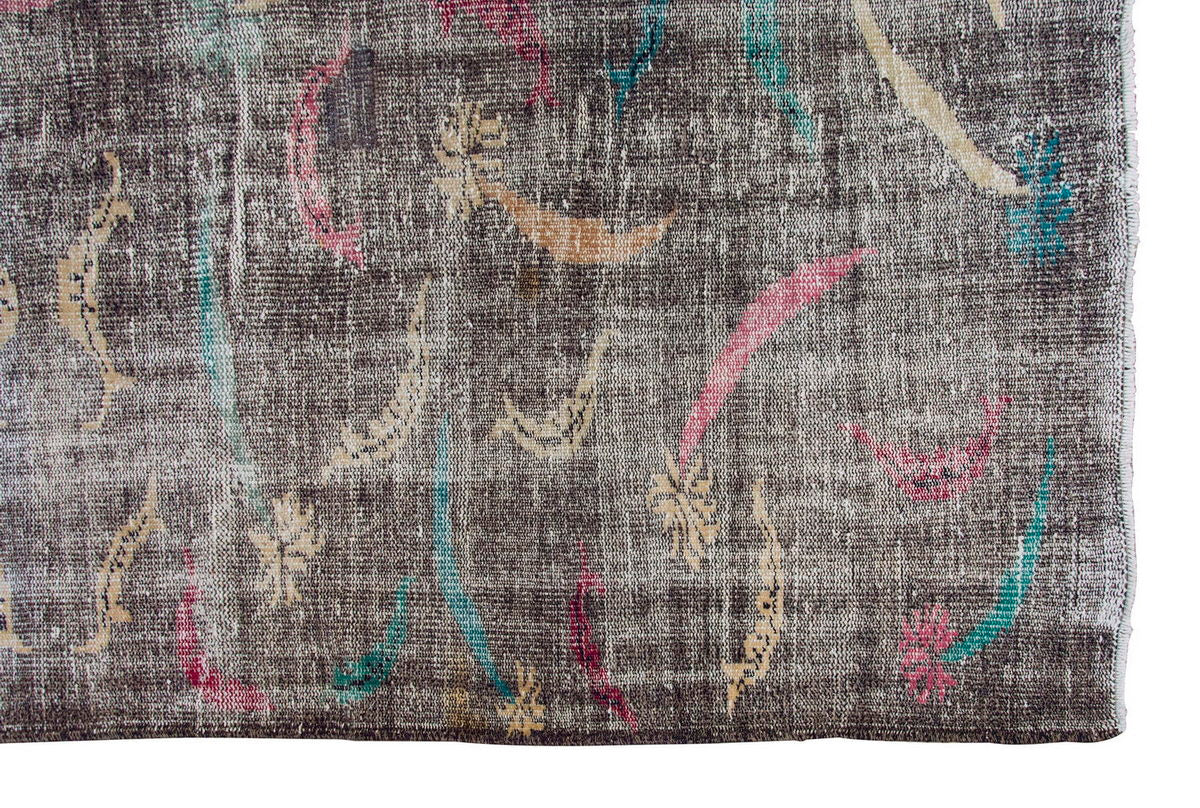 Vintage Rug 6'3" x 9'2" feet  190 x 280cm