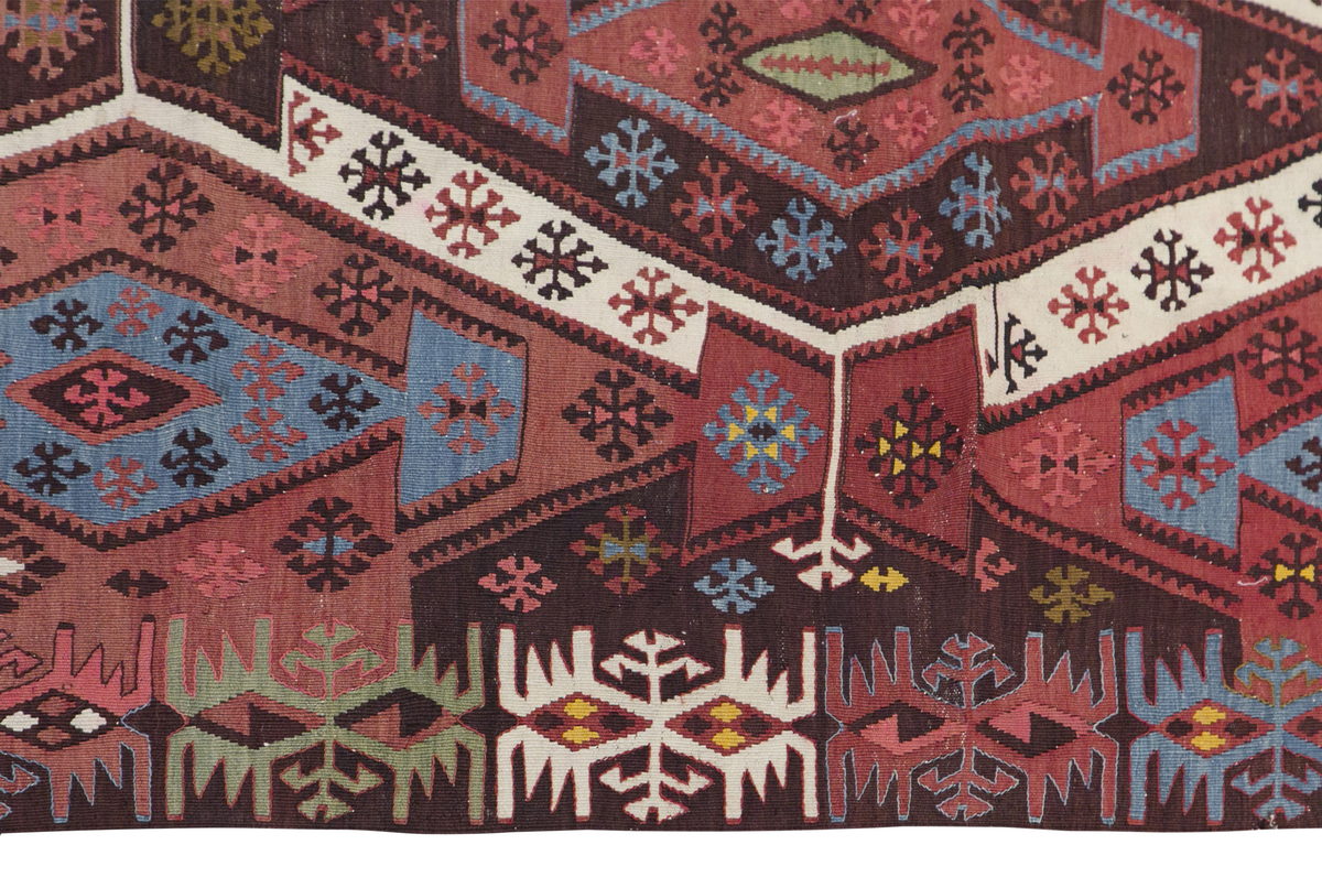 Adana Kilim, 173 x 395 cm / 5'8 x 13 feet