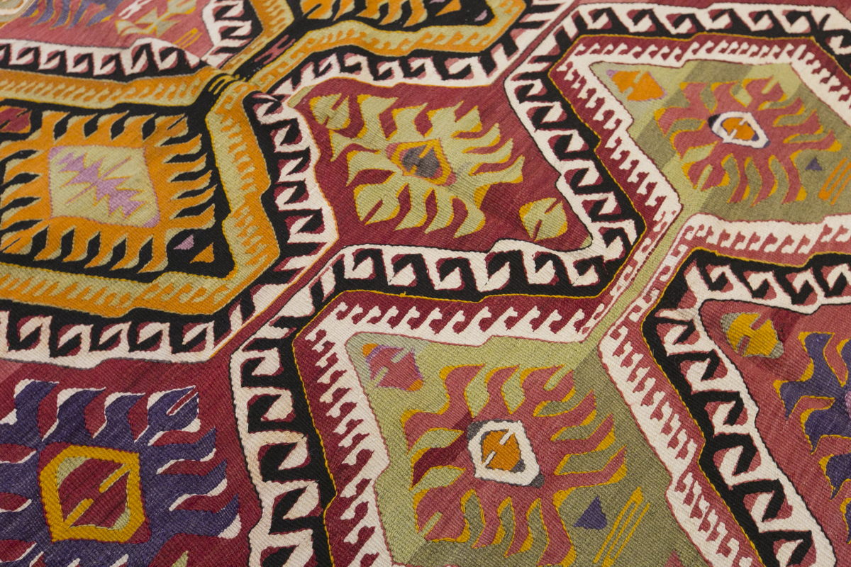 anatolian tribal, 154x256 cm, 5x8 medium kilim