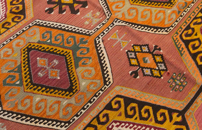 anatolian tribal, 176x264 cm, 6x9 large kilim