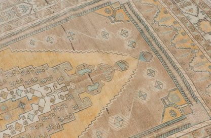 Antique Oushak – Boho Home Decor, 5'4" x 9'5" (163 x 286 cm)