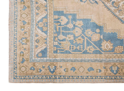 Antique Rug, 6 x 10'5 feet / 182 x 318 cm