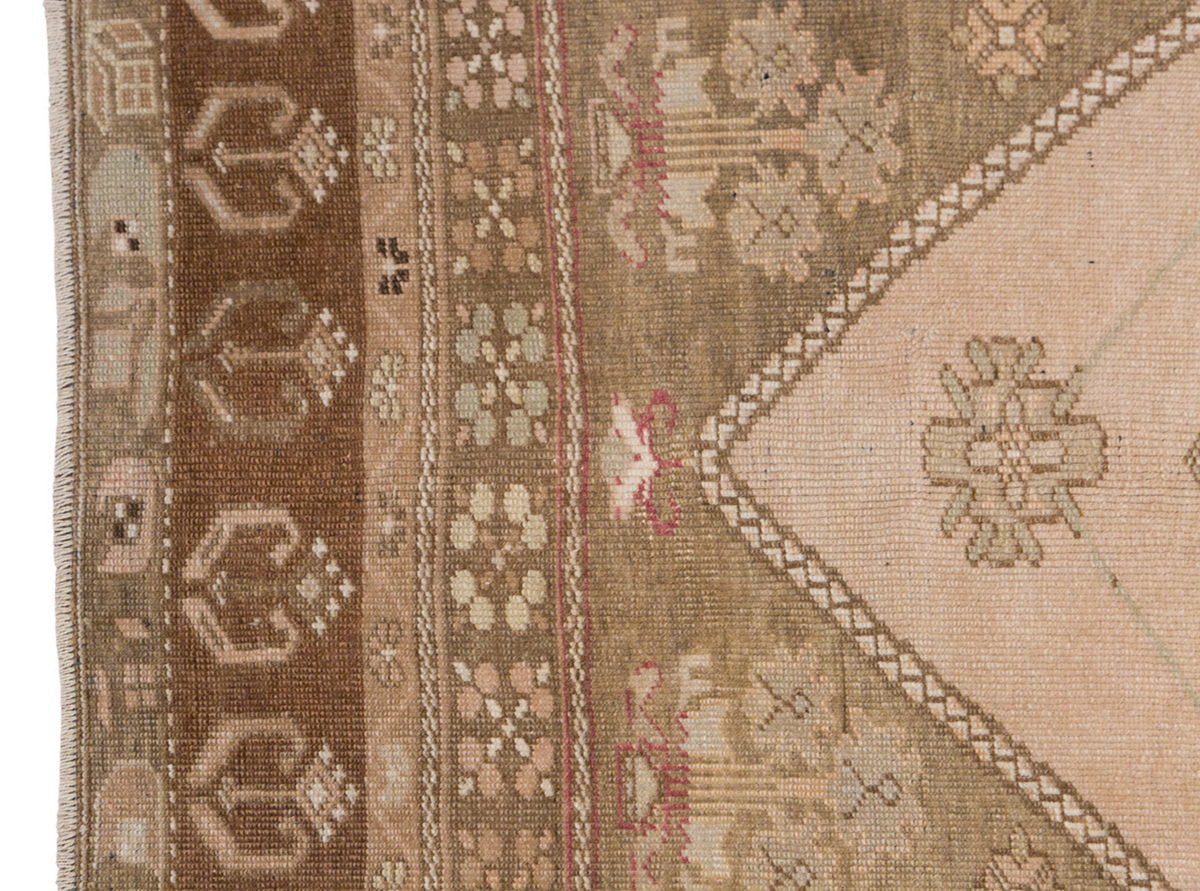 Antique Rug, Old Carpet 4'5 x 7'8 ft feet / 135 x 234 cm