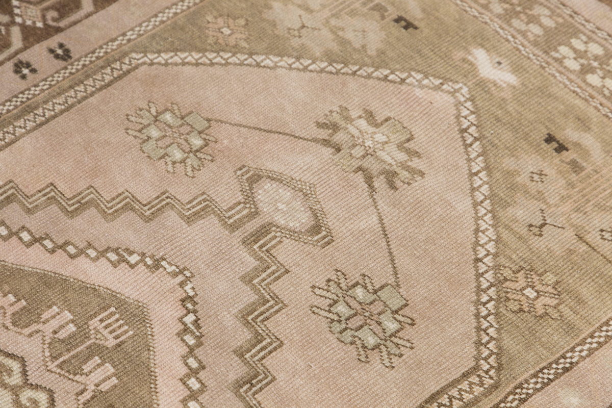 Antique Rug, Old Carpet 4'5 x 7'8 ft feet / 135 x 234 cm