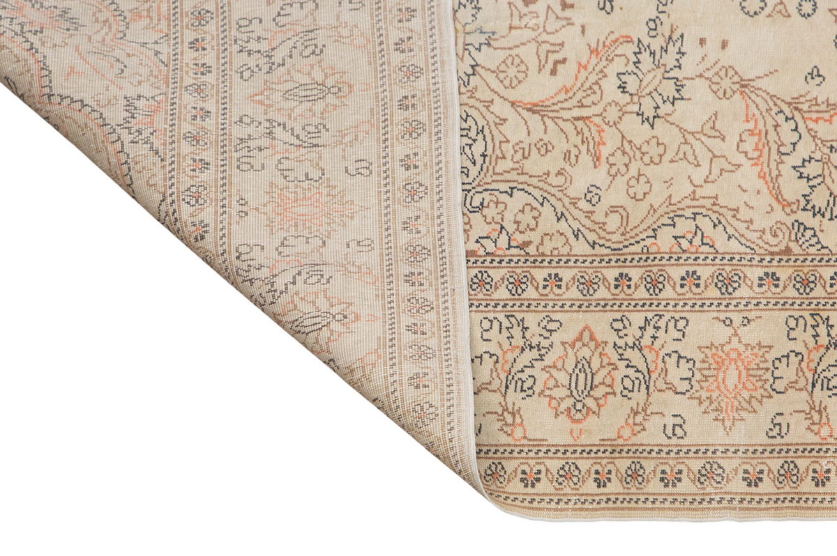Authentic Vintage Anatolian Handwoven Wool Rug – 197x288 – 1960s