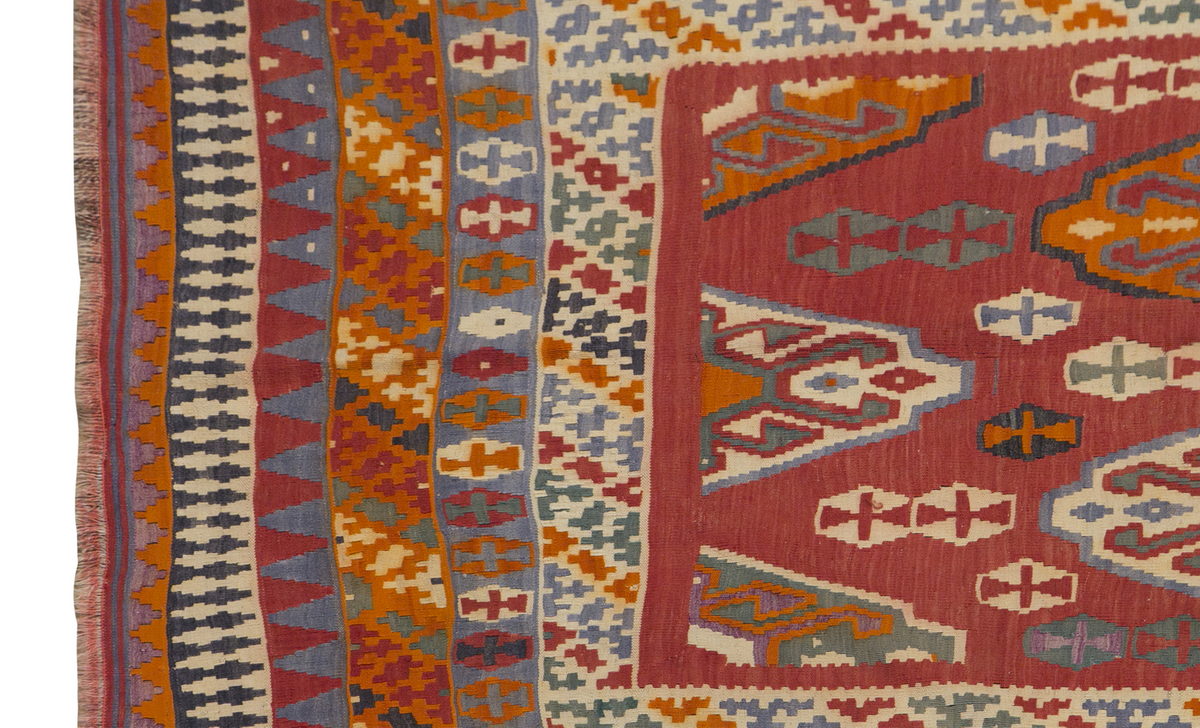 Avşar Kilim, 178 x 300 cm / 6 x 10 feet