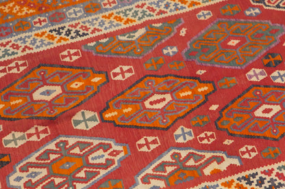 Avşar Kilim, 178 x 300 cm / 6 x 10 feet