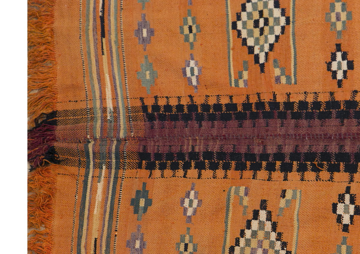 Besarabian Kilim, 162 x 235 cm, 5'4 x 7'9 feet