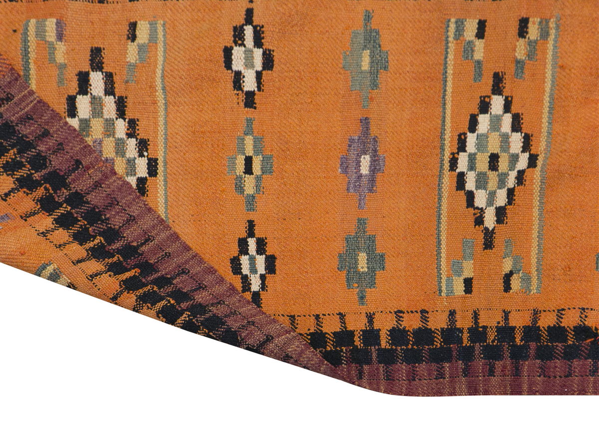 Besarabian Kilim, 162 x 235 cm, 5'4 x 7'9 feet