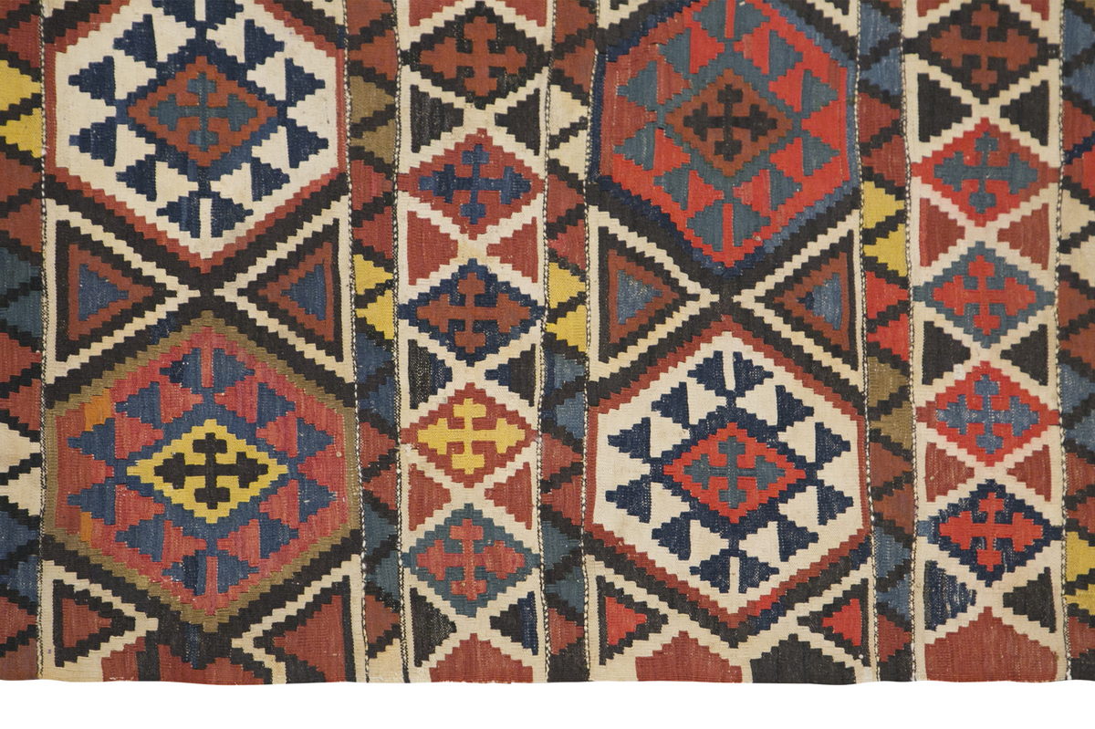 Caucasian Azerbaijan Kilim, 163 x 290 cm / 5'4 x 9'6 feet