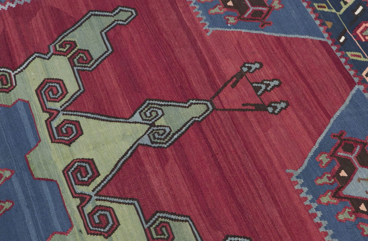 Caucasian Azerbaijan Kilim, 184 x 278 cm / 6 x 9'1 feet