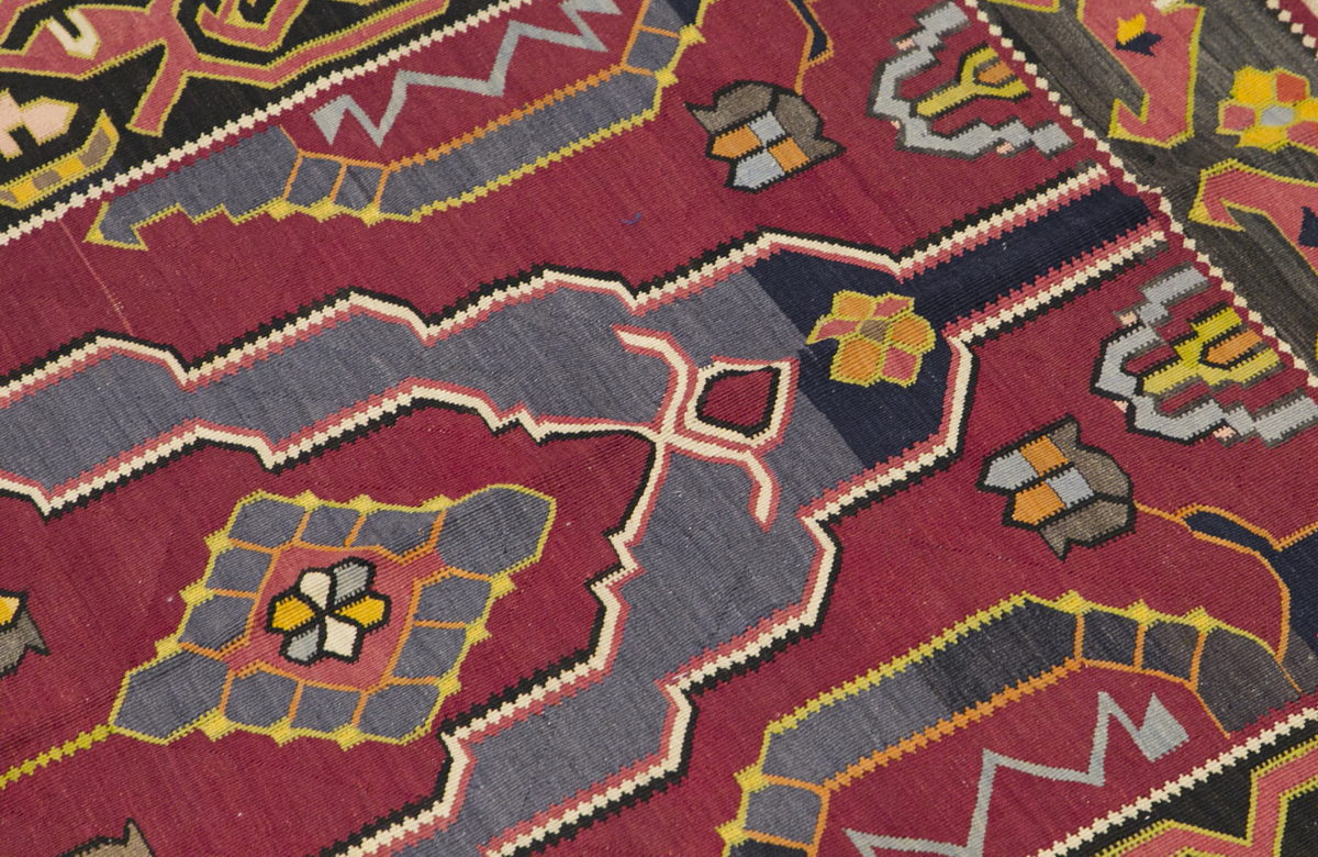 Caucasian Dağıstan Kilim, 155 x 272 cm / 5'1 x 9 feet