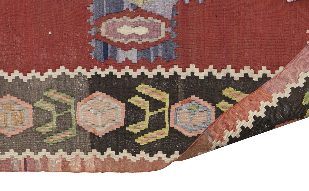 Caucasian Karabağ Kilim, 117 x 200 cm / 4 x 6'7 feet