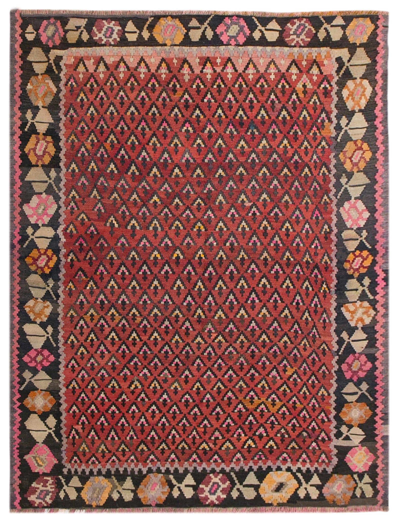 Caucasian Karabağ Kilim, 142 x 190 cm / 4'8 x 6'3 ft