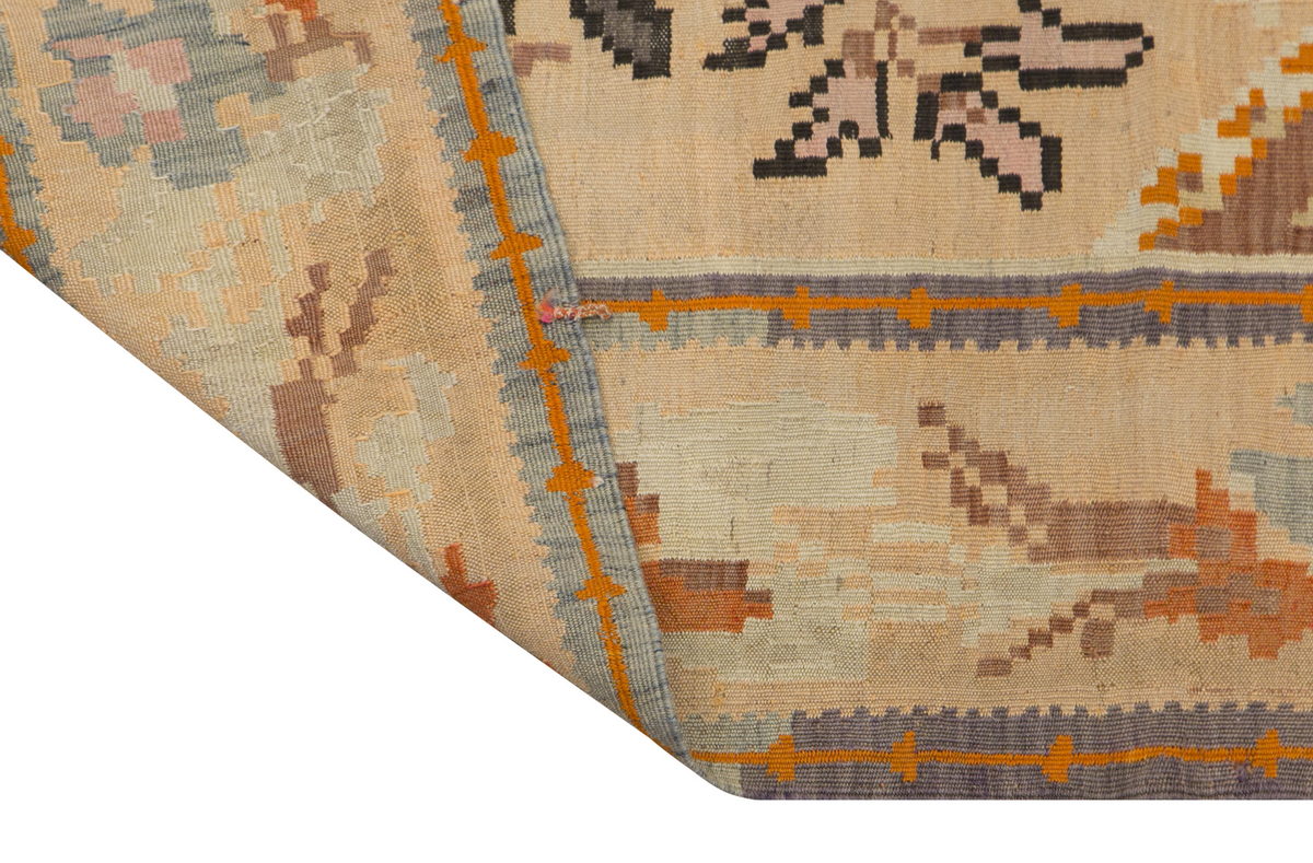Caucasian Karabağ Kilim, 148 x 236 cm  / 5 x 7'9 feet