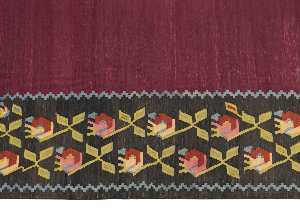 Caucasian Karabağ Kilim, 127 x 215 cm / 4'2 x 7 feet