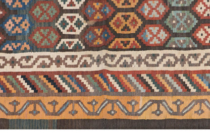 Caucasian Kilim, 138 x 195 cm / 4'6 x 6'5 feet