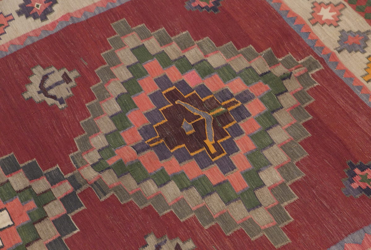 Caucasian Kilim, 177 x 315 cm / 6 x 10'4 feet