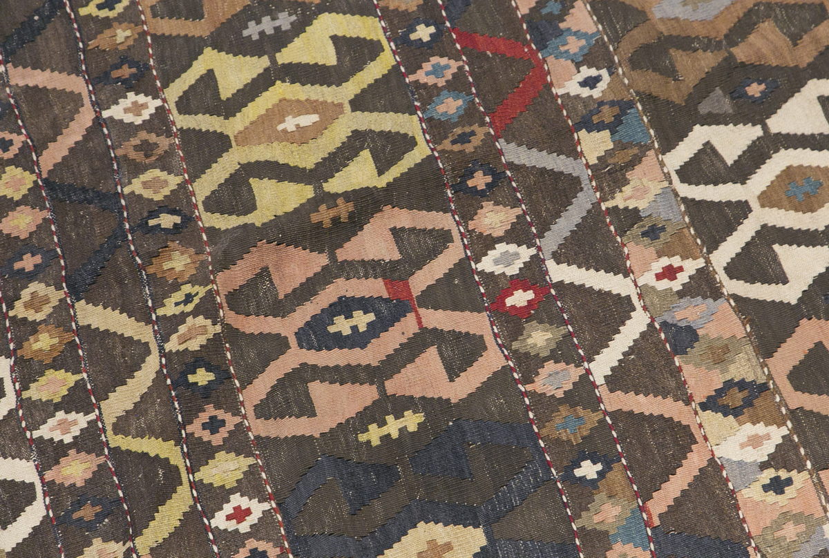Caucasian Kilim, 90 Years Old, 149 x 235 cm / 4'11 x 7'9 feet