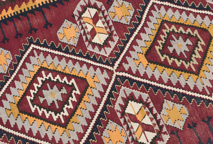 Caucasian Kilim, 90 Years Old, 162 x 265 cm / 5'4 x 8'8 feet