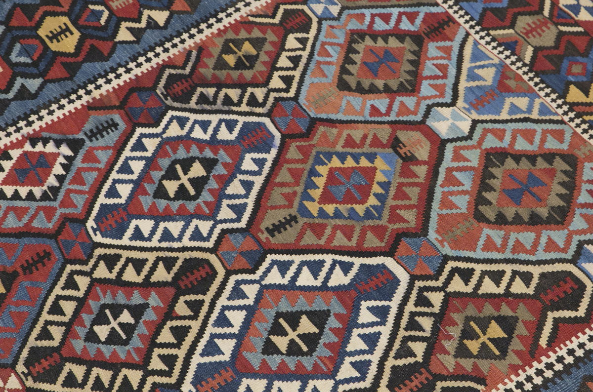 Caucasian Kilim Rug, 197 x 320 cm / 6'6 x 10'6 feet