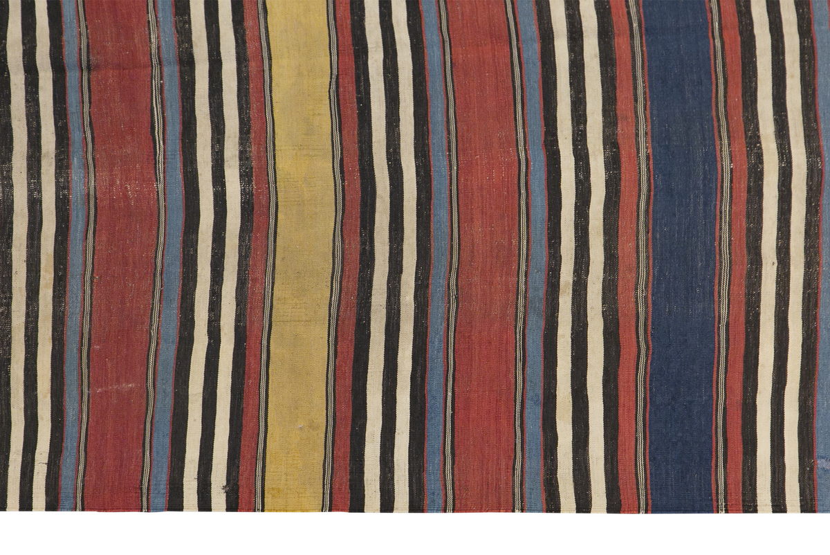 Caucasian Stipe Kilim, 133 x 190 cm / 4'4 x 6'3 feet
