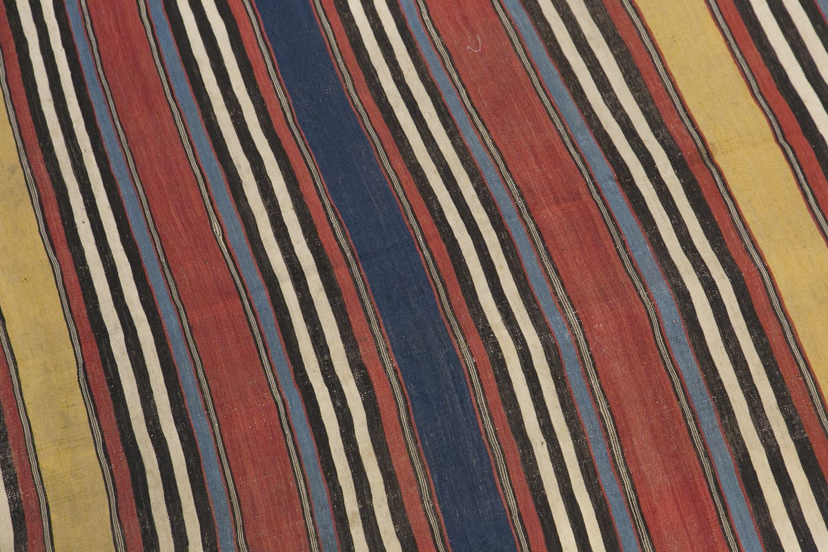 Caucasian Stipe Kilim, 133 x 190 cm / 4'4 x 6'3 feet