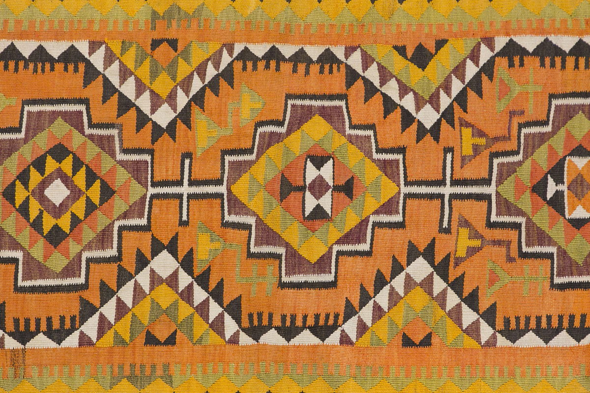 Central anatolian kilim, 2.7 x 8.8 ft kilim, 79 x 266 cm