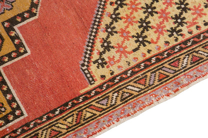 Chic" Rug, 3'6" x 6'4" feet / 107 x 193 cm