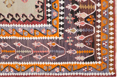 Çorum Kilim, 188 x 337 cm / 6'2 x 11 feet