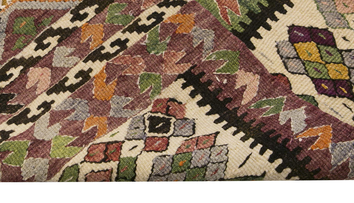 Denizli Eşme Kilim, 87 x 123 cm, 2.10 x 4 ft