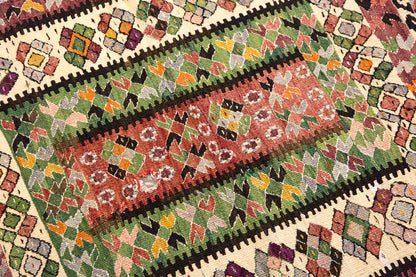 Denizli Eşme Kilim, 87 x 123 cm, 2.10 x 4 ft