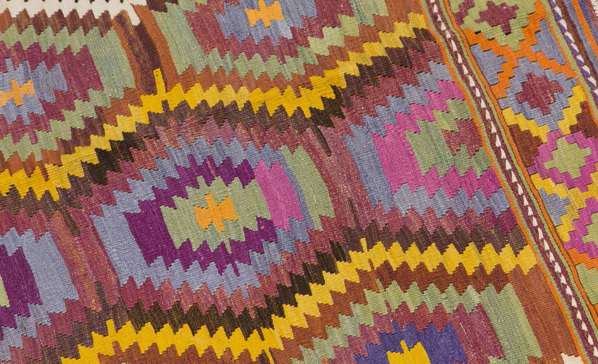 Denizli Tavas Kilim, West Part of Turkey, 153 x 202 cm / 5 x 6'8 feet