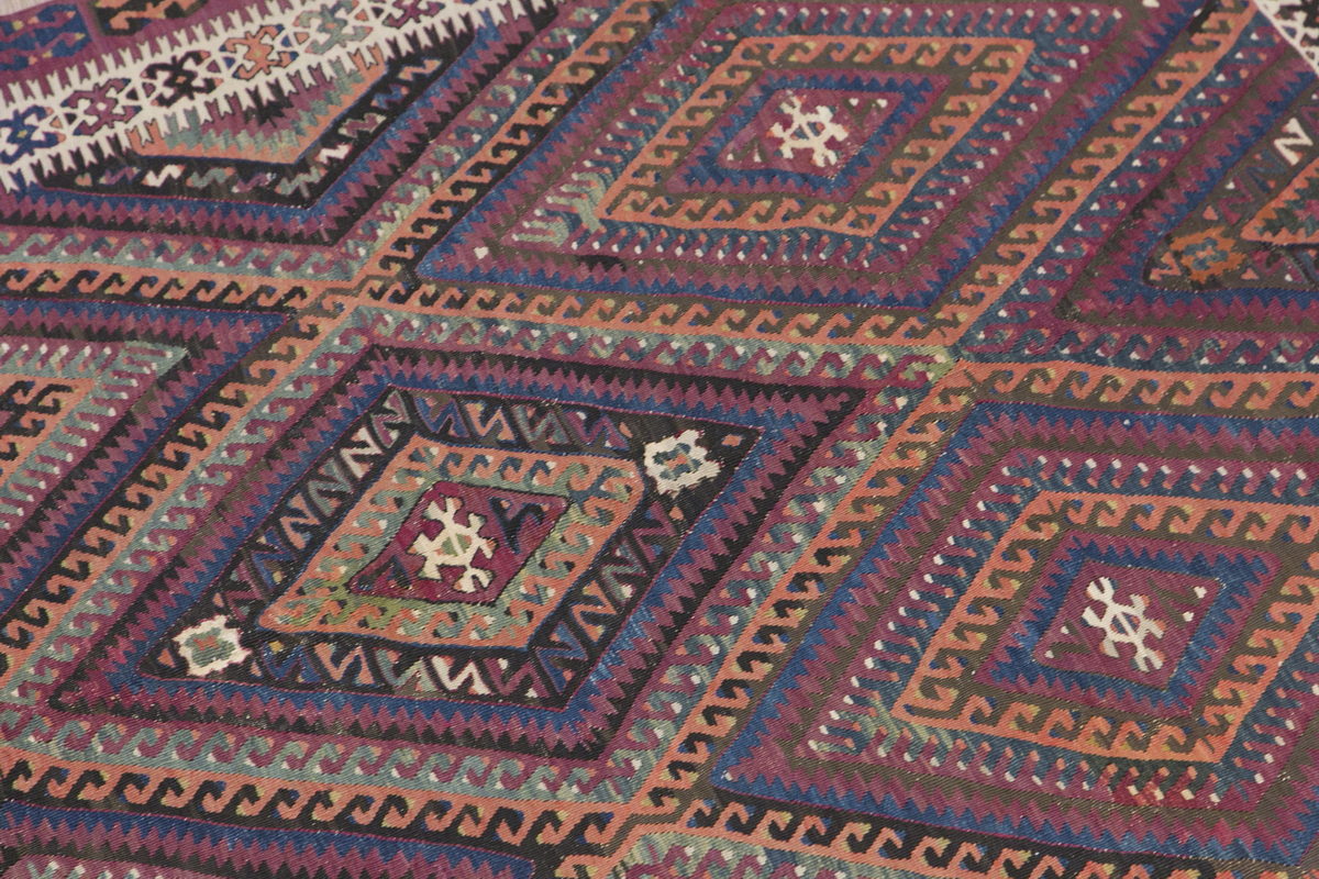 Fethiye Kilim Rug, 167 x 308 cm / 5'6 x 10'1 feet