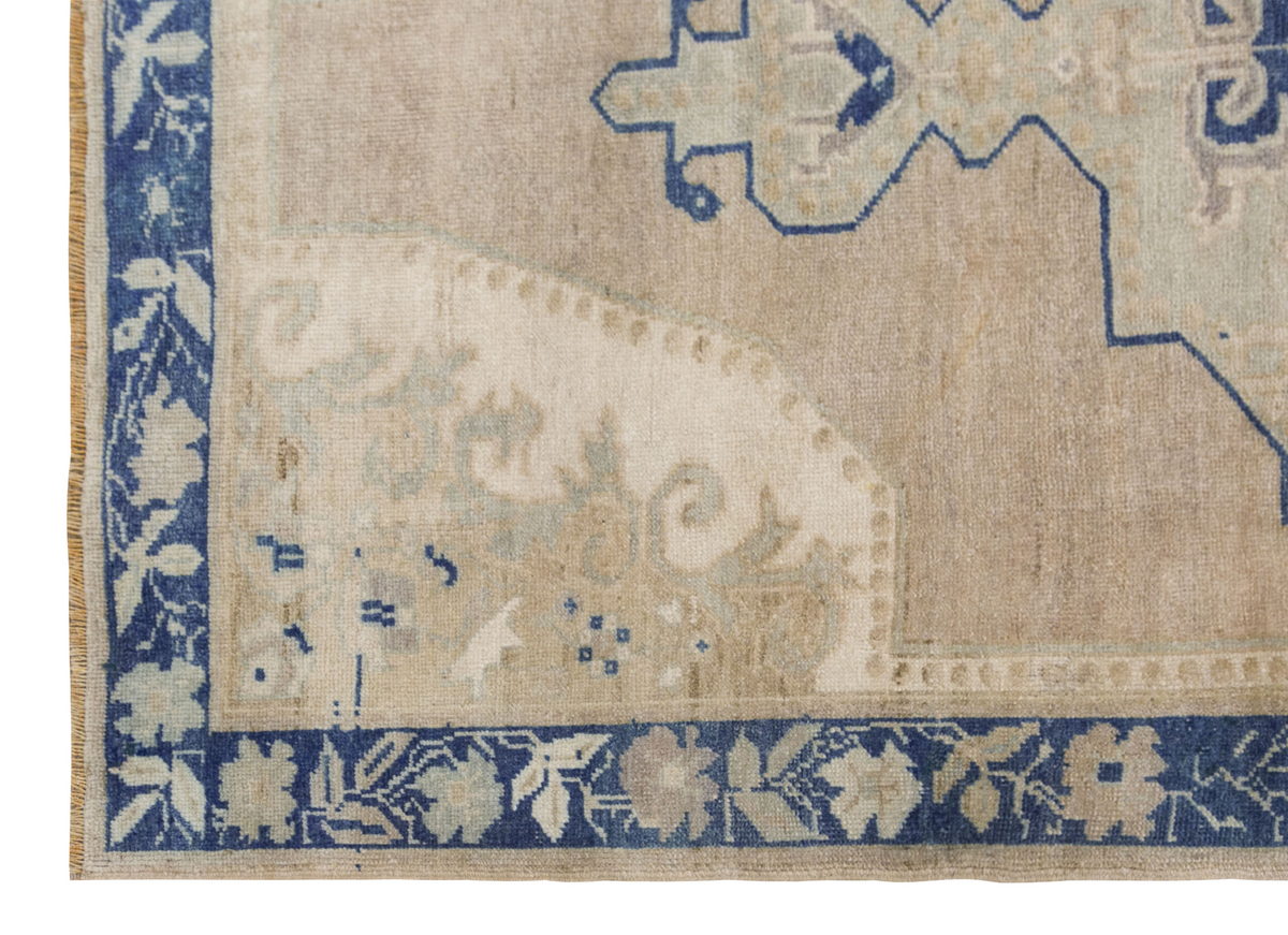 Handmade Turkish Rug, 4'6 x 7'6 cm, 137 x 228 cm Rug