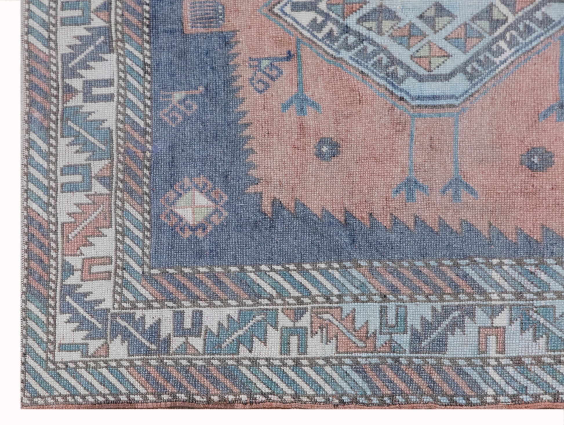 Handwoven Vintage Area Rug 4x7 ft | 140 x 215 cm