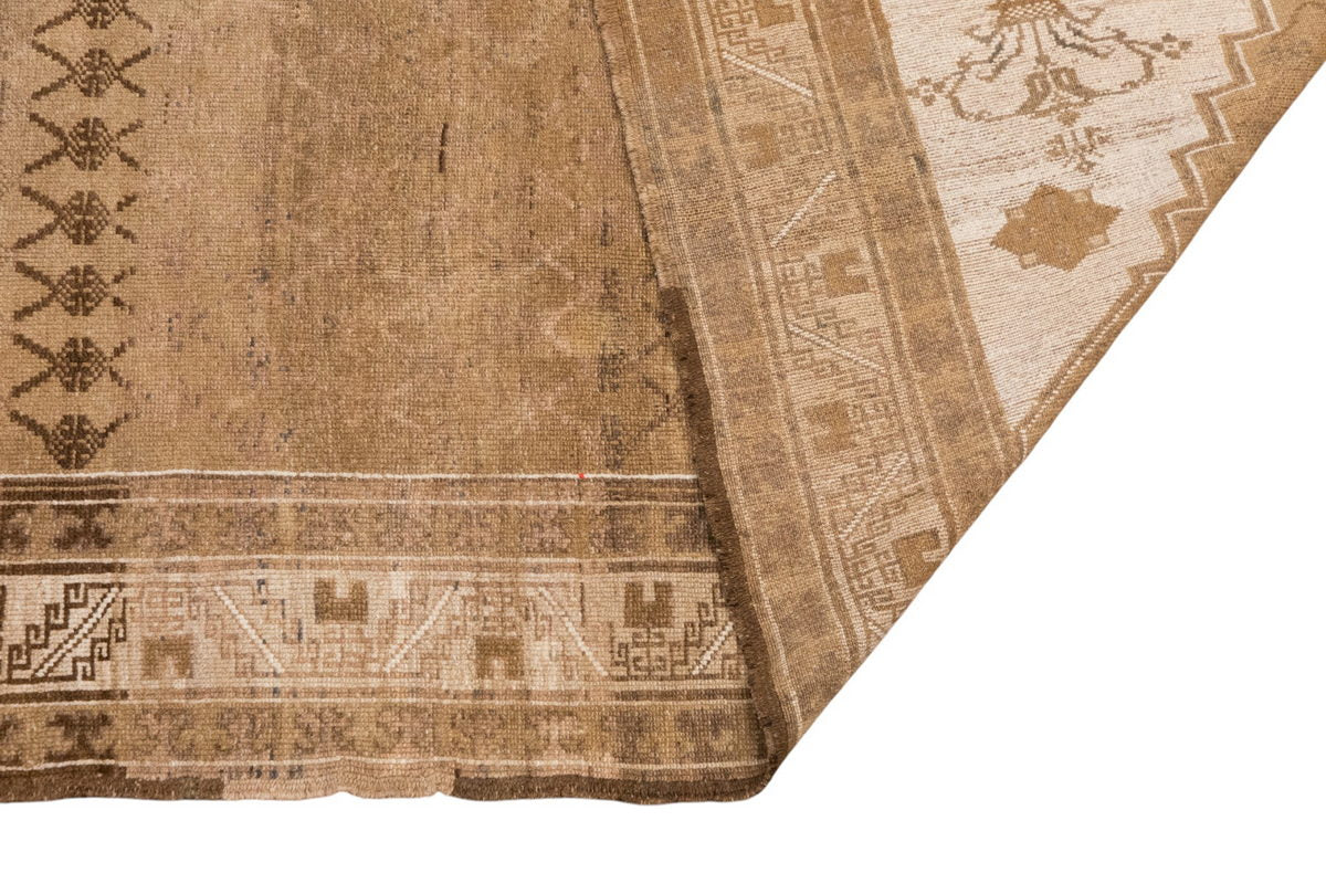 Handwoven Vintage Turkish Oushak Rug 221x277 cm (7'3" x 9'1" feet)