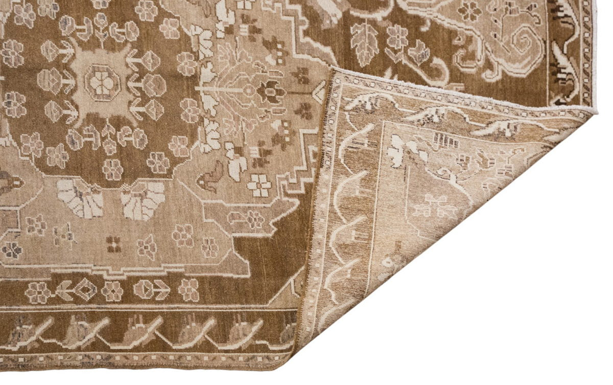 Handwoven Vintage Turkish Rug 182x290 cm (6 x 9.5 feet)