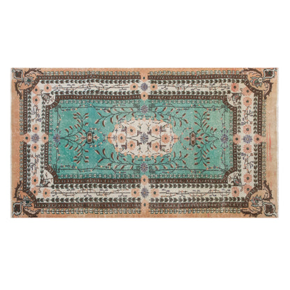 Handwoven Wool Area Rug (3.9 x 6.8 ft)
