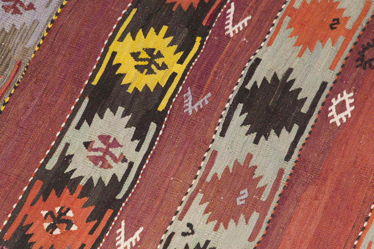 handwoven wool kilim, 2.7 x 11.10 ft kilim, 79 x 363 cm