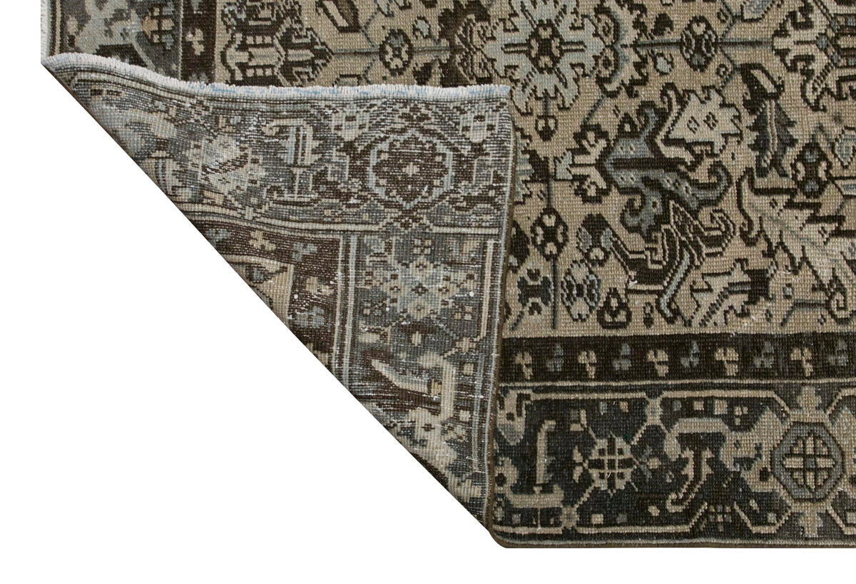intage Rug,  8'4 x 11'7 feet / 256 x 358 cm