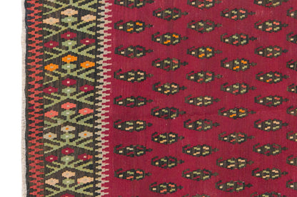 Karabağ Kilim, 145 x 206 cm / 4'9 x 6'9 feet