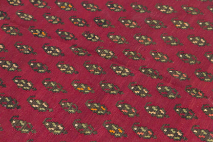 Karabağ Kilim, 145 x 206 cm / 4'9 x 6'9 feet