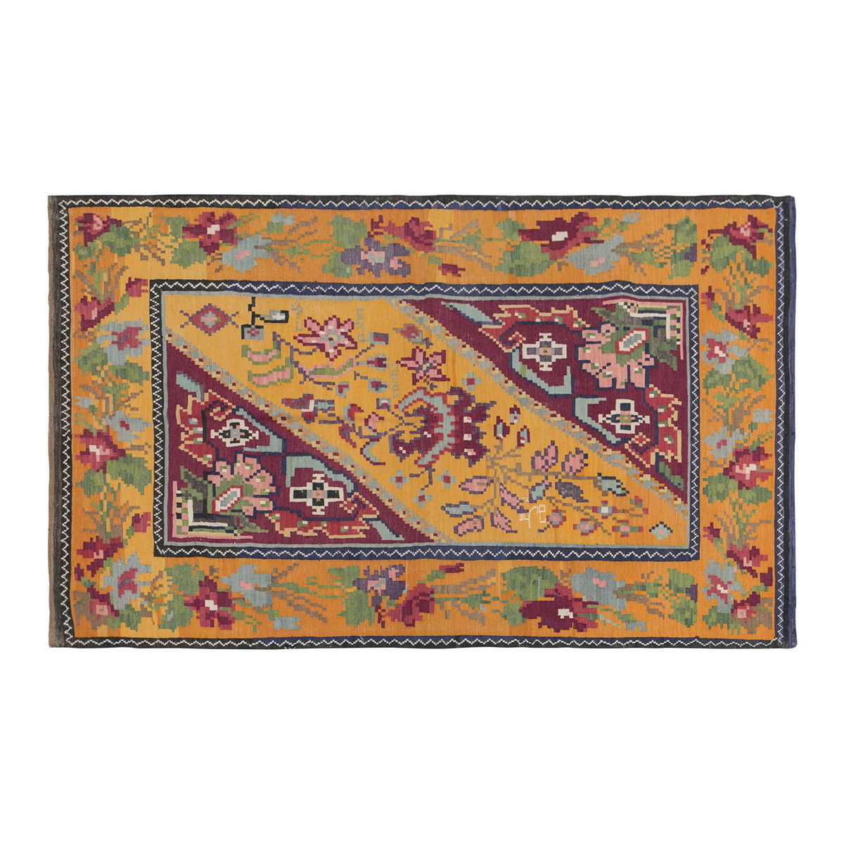 Karabağ Kilim, 145 x 217 cm / 4'9 x 7'1 feet