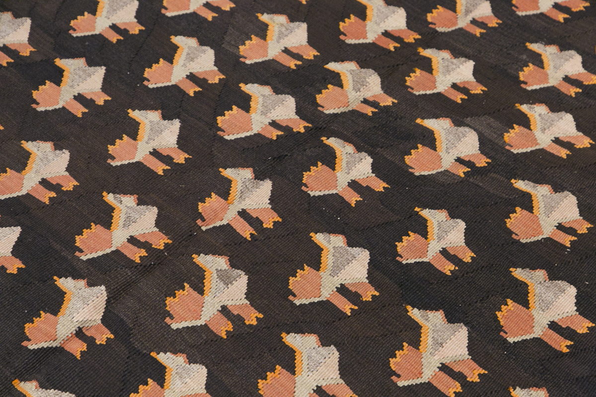Karabağ Kilim, 150 x 290 cm / 5 x 9'6 feet