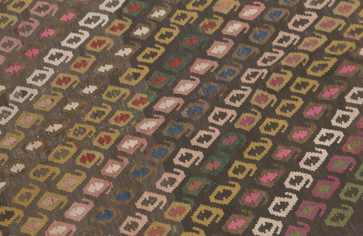 Karabağ Kilim, 60 Years Old, 131 x 222 cm / 4'3 x 7'3 feet