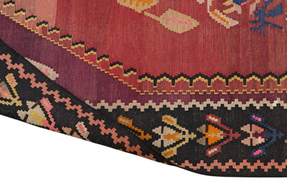 Karabağ Kilim, 60 Years Old, 140 x 260 cm / 4'7 x 8'6 feet