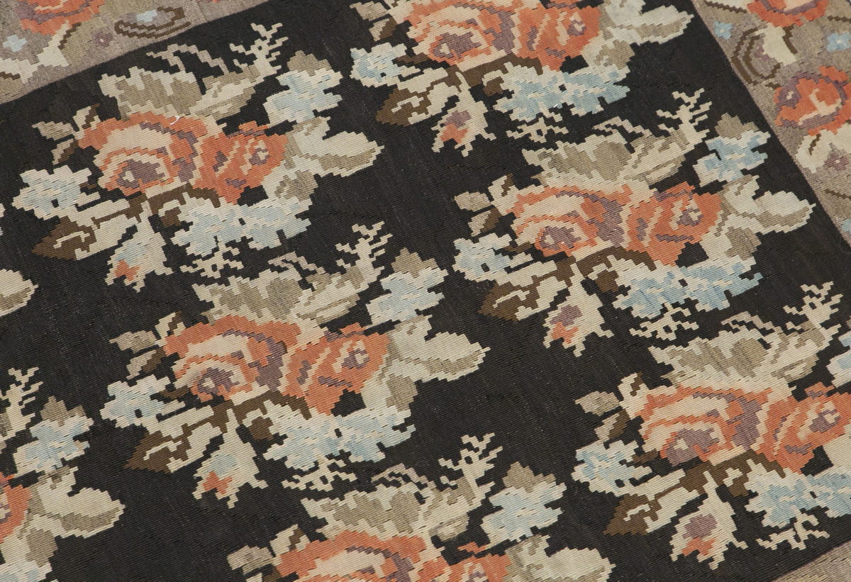 Karabağ Kilim, 70 Years Old, 127 x 190 cm / 4'2 x 6'3 feet