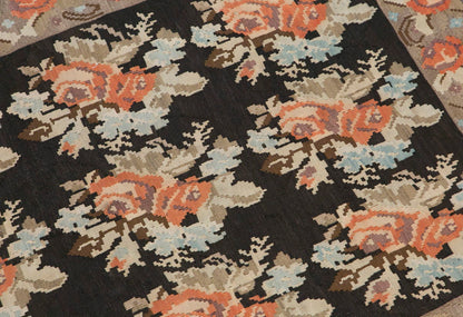 Karabağ Kilim, 70 Years Old, 127 x 190 cm / 4'2 x 6'3 feet